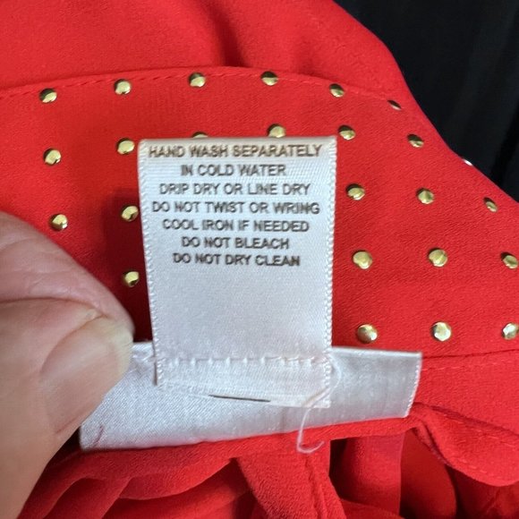 Rebecca Malone Red Blouse Hidden‎ Button Long Sleeve Gold Stud Collar Size XL - Picture 9 of 9